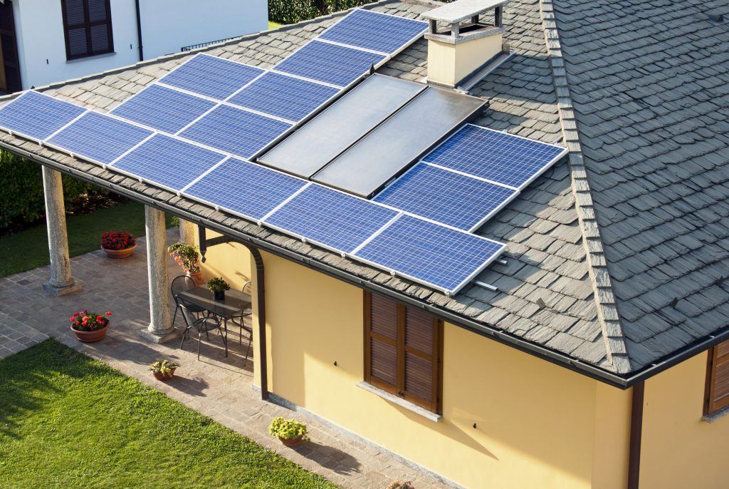 SolairAlp AdobeStock_40861967-1024x686 Installateur panneaux photovoltaïques en Pays Voironnais  